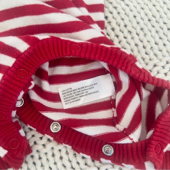 Cherokee Red & White Stripped Onesie Baby Size 6 Months - Picture 4 of 4